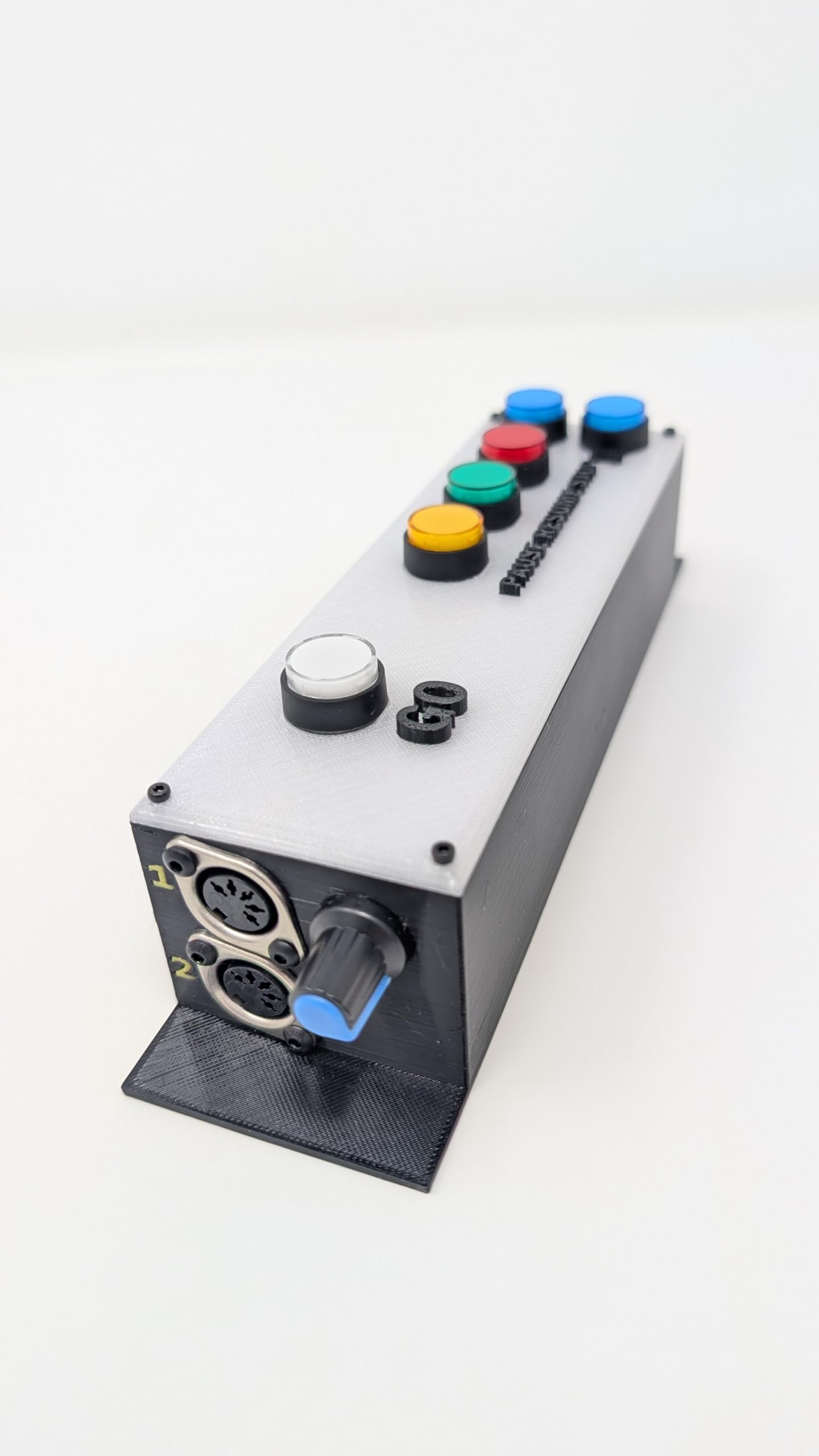 Amazon.com: GO Button Box Remote Compatible with QLab®, SCS, Midi